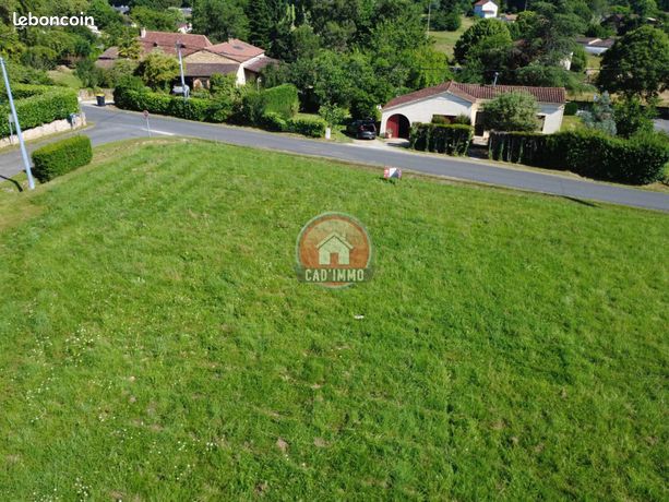 Terrain 1302 m² Saint-Sauveur