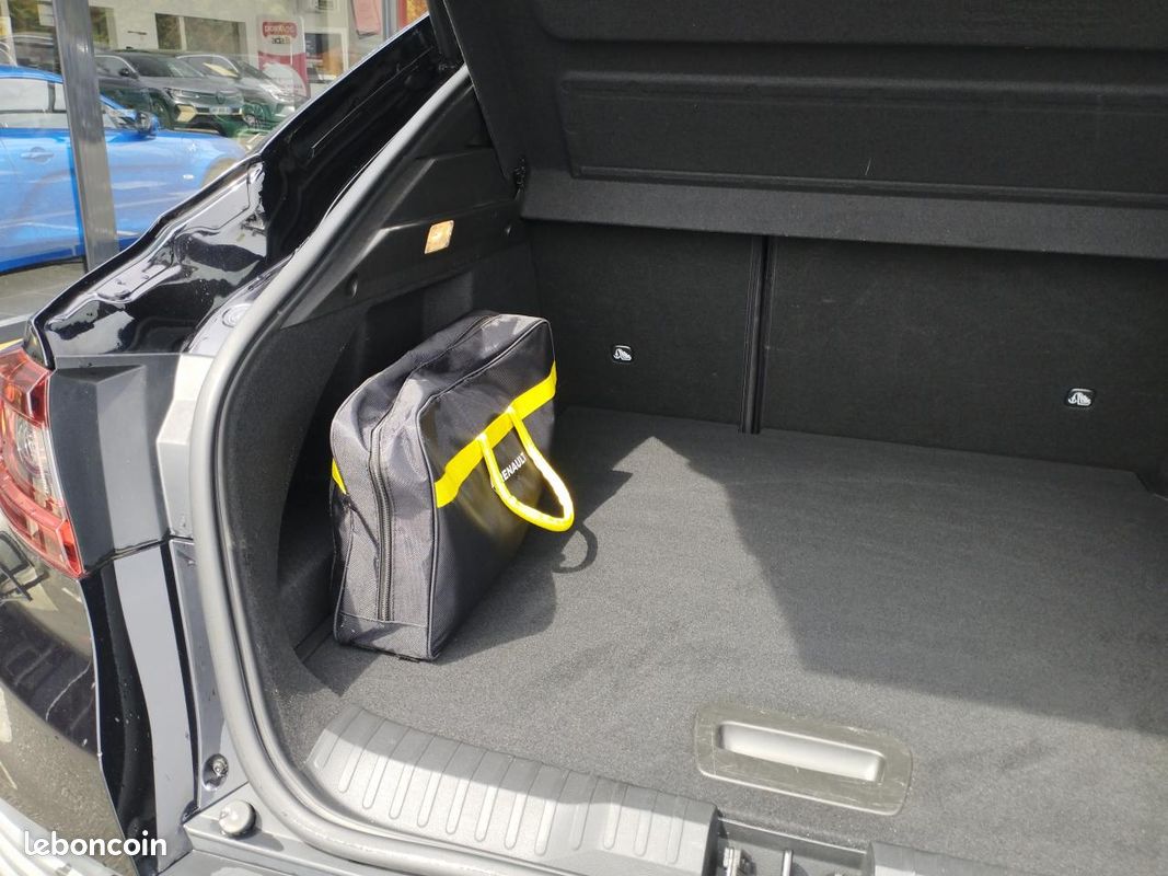 RENAULT ARKANA 1.6 E-Tech Hybride - 145 - BVA multi-modes R.S. Line Fast Track PHASE 1 (image 14)