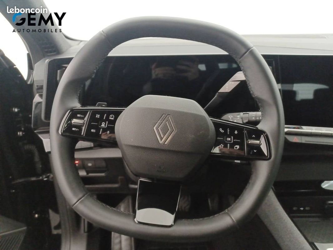 RENAULT Austral full hybrid E-Tech 200 ch Evolution (image 13)