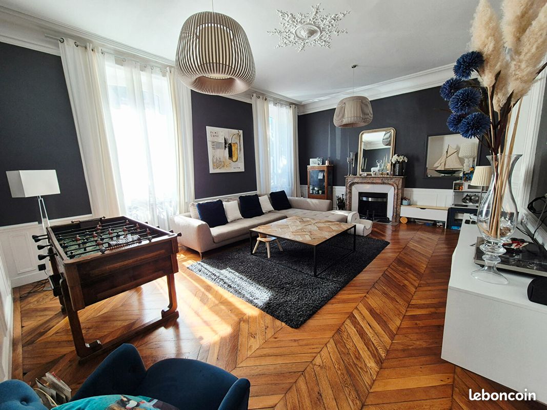 Maison 10 pièces 260 m² · à Le Mans · 260 m² · 849 000 €