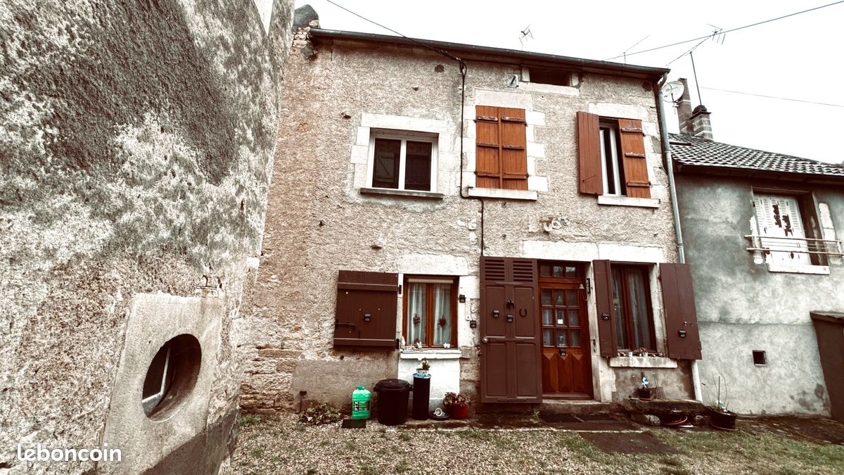 Maison 6 pièces 126 m² · à Dornecy · 126 m² · 77 000 €