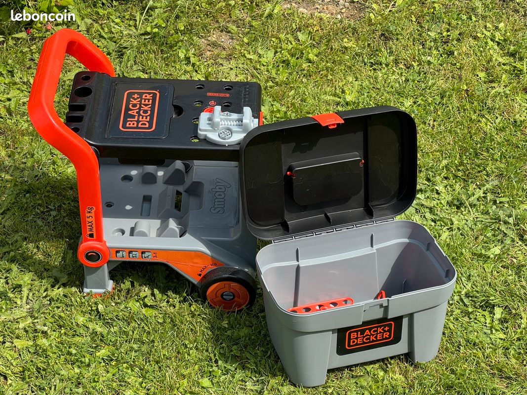 Black en Decker Smoby Jeu de rôle Etabli Bricolo Center avec 92 accessoires