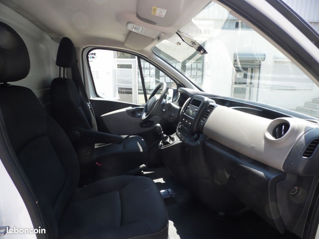 Renault trafic fourgon gn l1h1 1200 kg dci 120 energy confort (image 12)