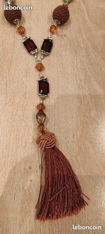 Collier Sautoir pompom (image 1)