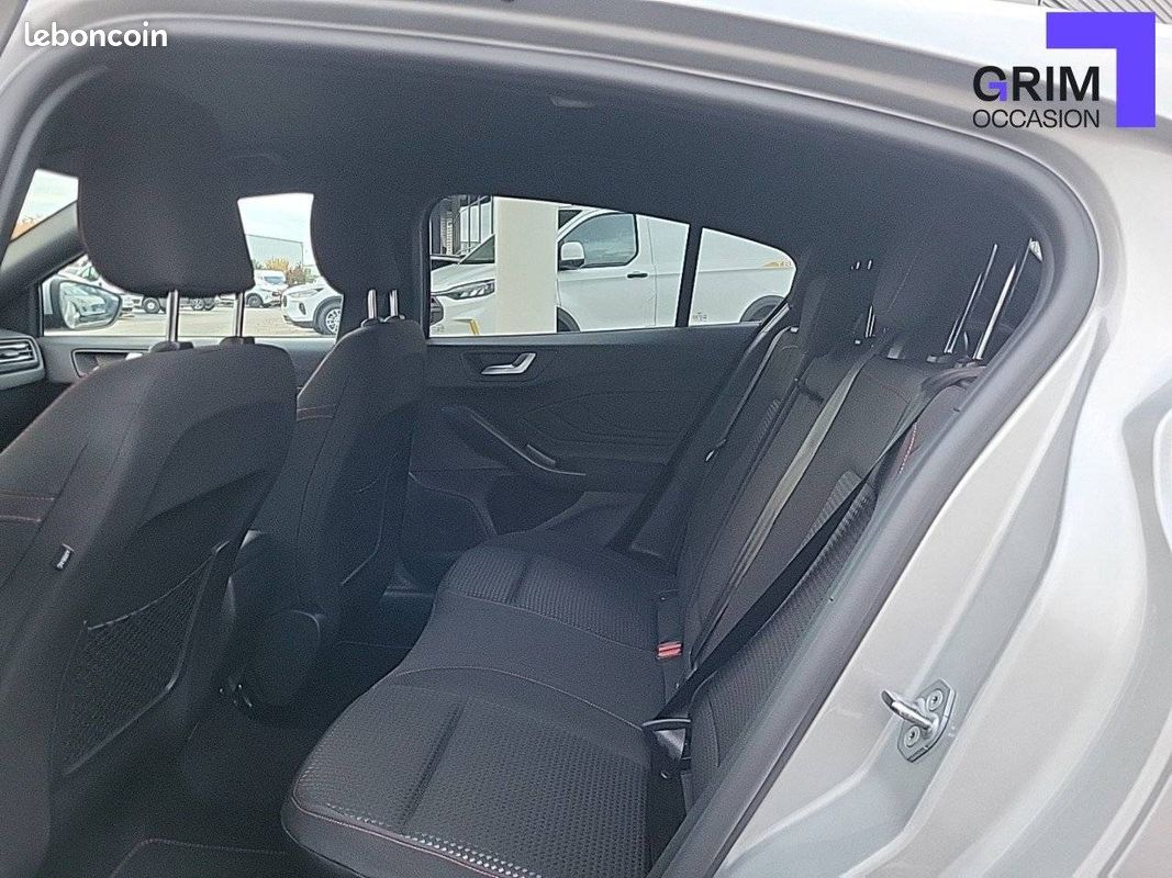 FORD Focus 1.0 EcoBoost 155 S&S mHEV Powershift ST-Line X (image 11)