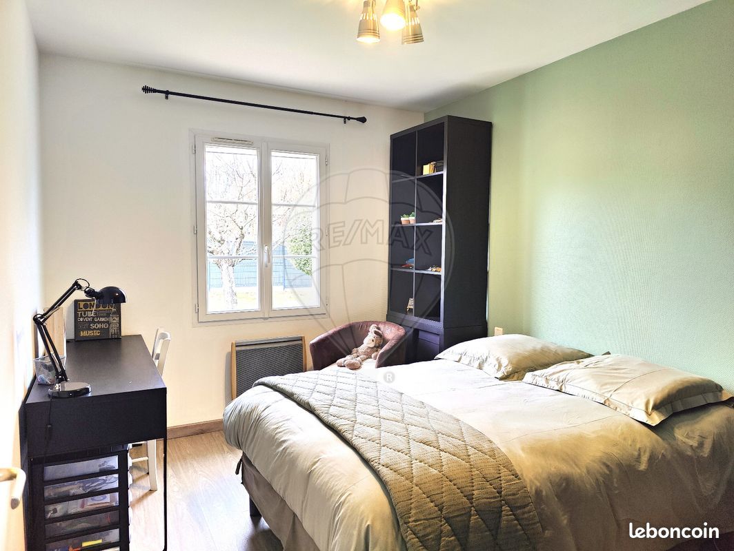 Maison 5 pièces 121 m² - Bouëx 16410 (image principale 12)
