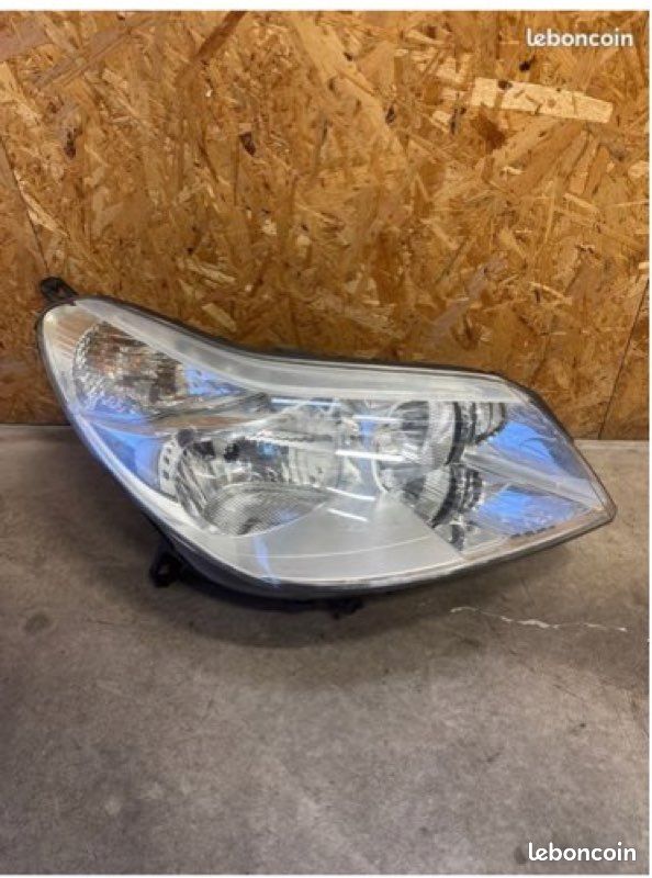 Phare Avant Gauche électrique Halogène Pour Citroën C5 II Et C5 III - Neuf TYC - Compatible Nombreuses Réf. OE - Fabriqué En France