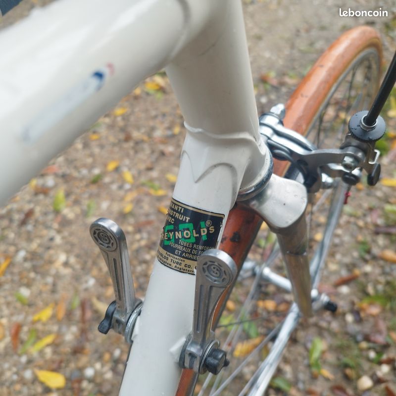 Vélo De Course Peugeot D'Occasion - Années 1980/1990 - À Restaurer Ou Roule