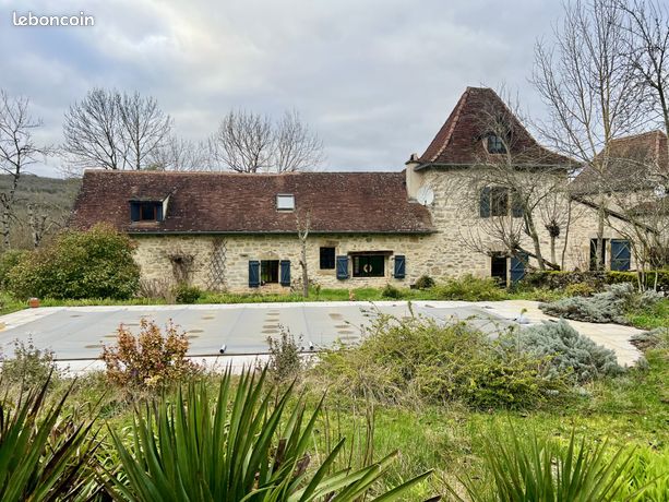 Propriété 10 pièces 275 m²