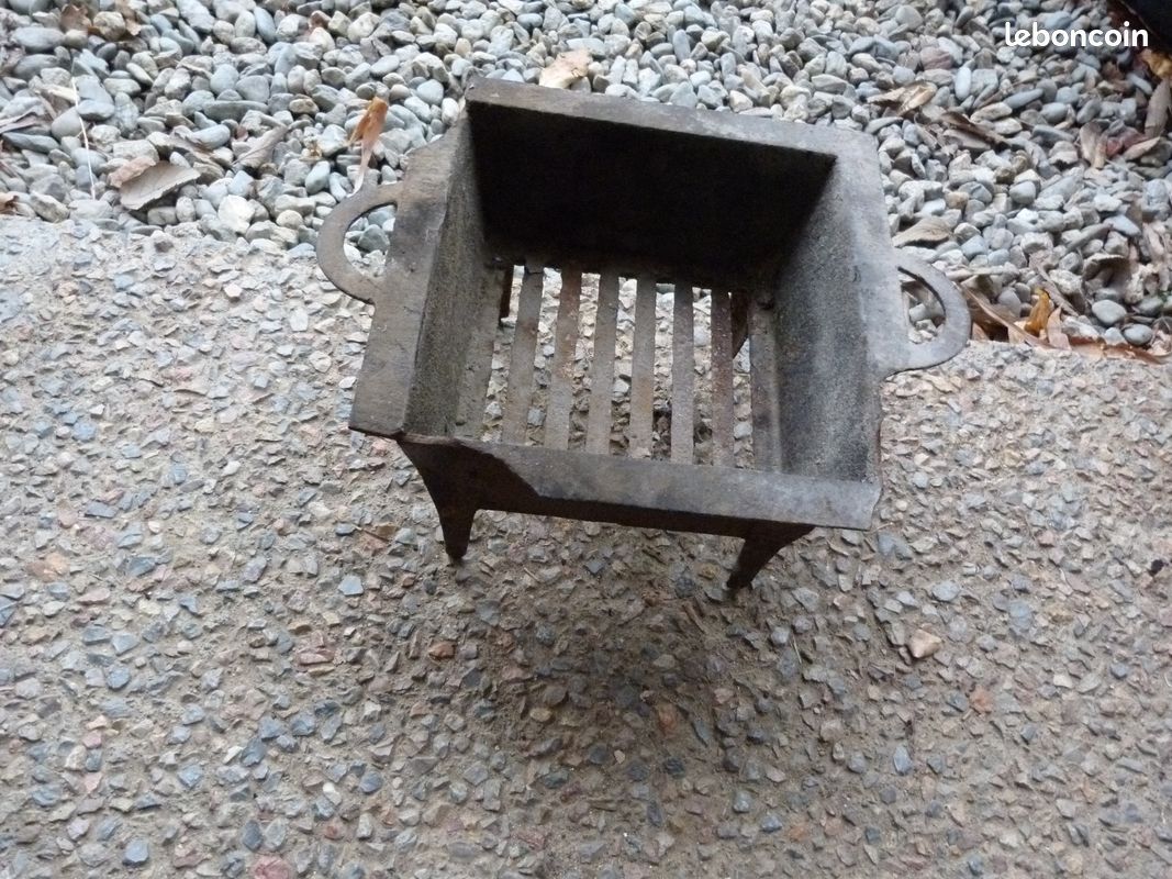 Petit barbecue vintage fer forgé (image 2)