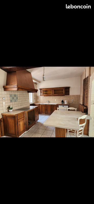 Maison 6 pièces 195 m² · à Estissac · 195 m² · 135 500 €