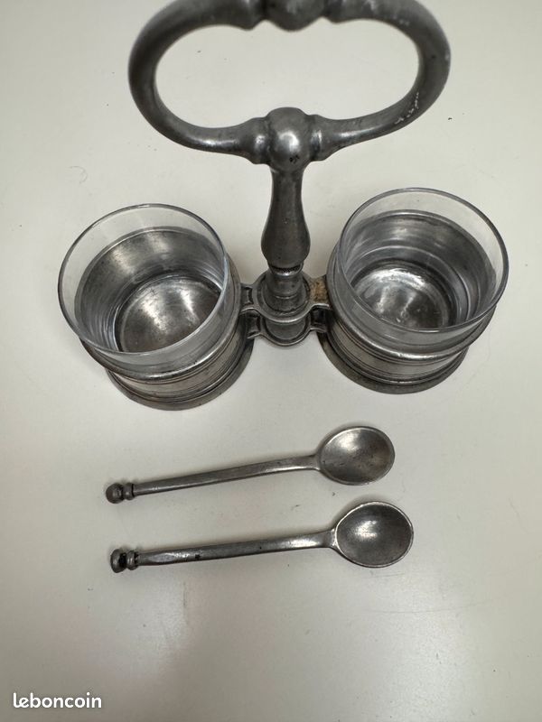 Serviteur de table ancien en étain – Roland Moreau (image 2)