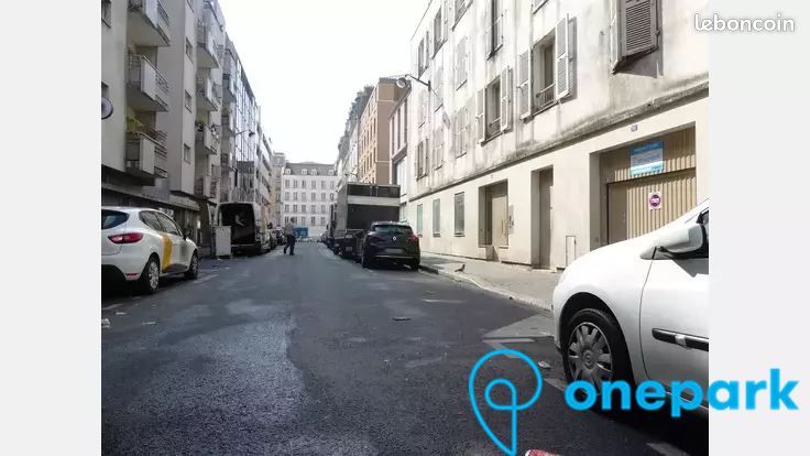 Parking 12 m² · à Paris · 12 m² · 95 €/mois