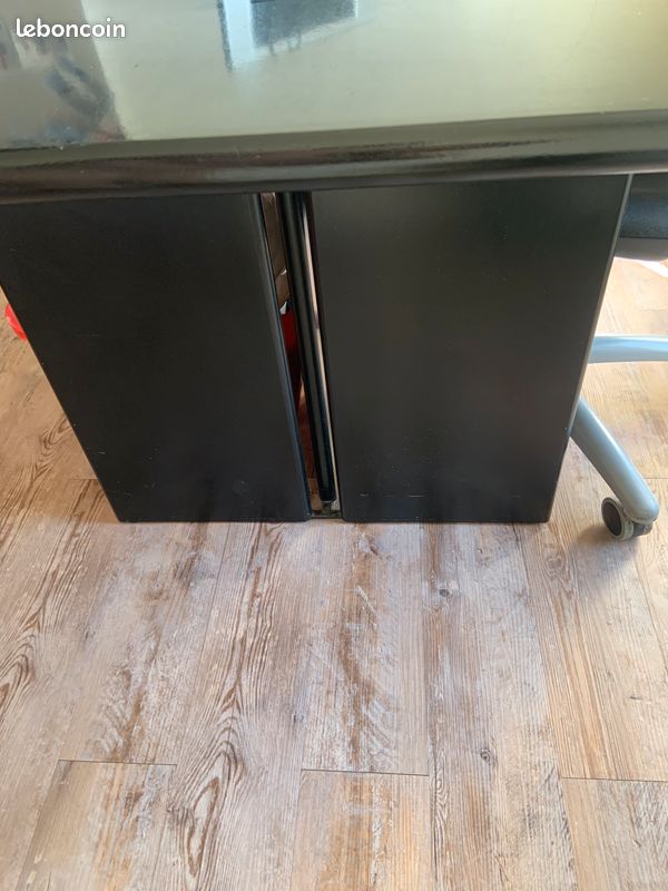 Bureau (image 3)