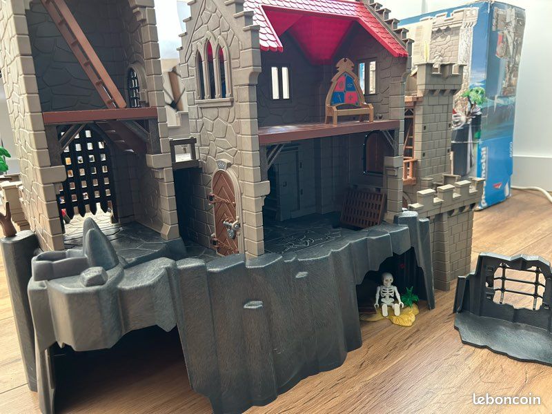 Château de chevaliers playmobile 6000 + 6373 + 6371 (image 5)