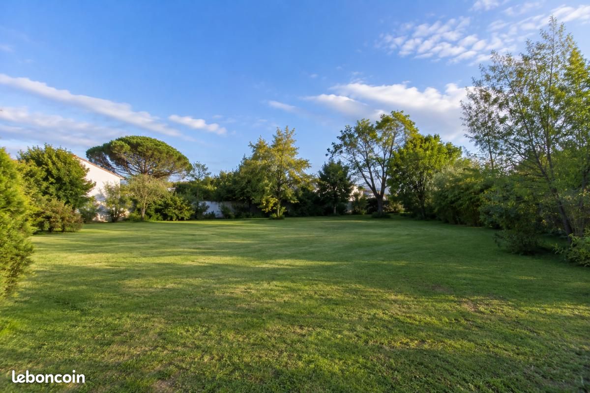 Terrain 373 m² Saint Jean De Liversay · à Saint-Jean-de-Liversay · 65 300 €