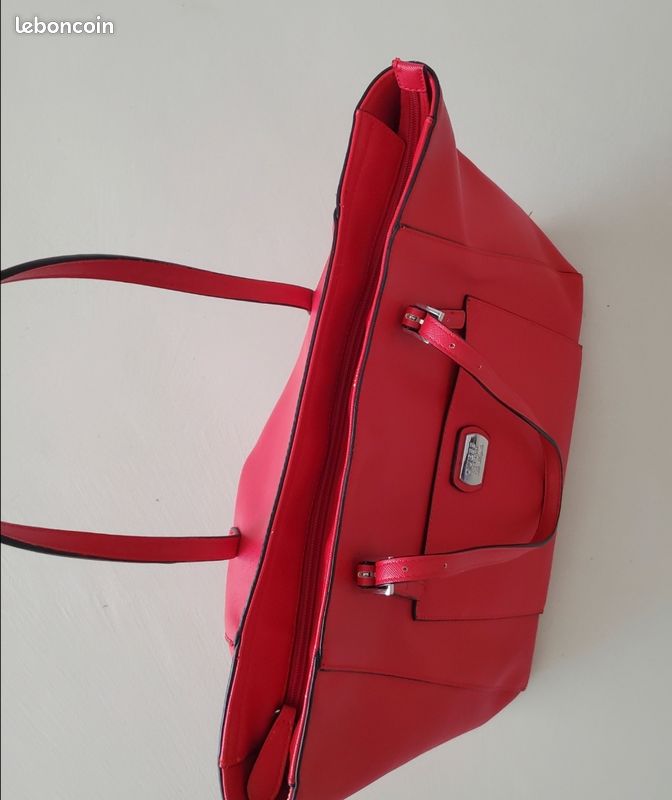 👜 Sac cabas GUESS rouge – intérieur léopard 🐆 (image 3)