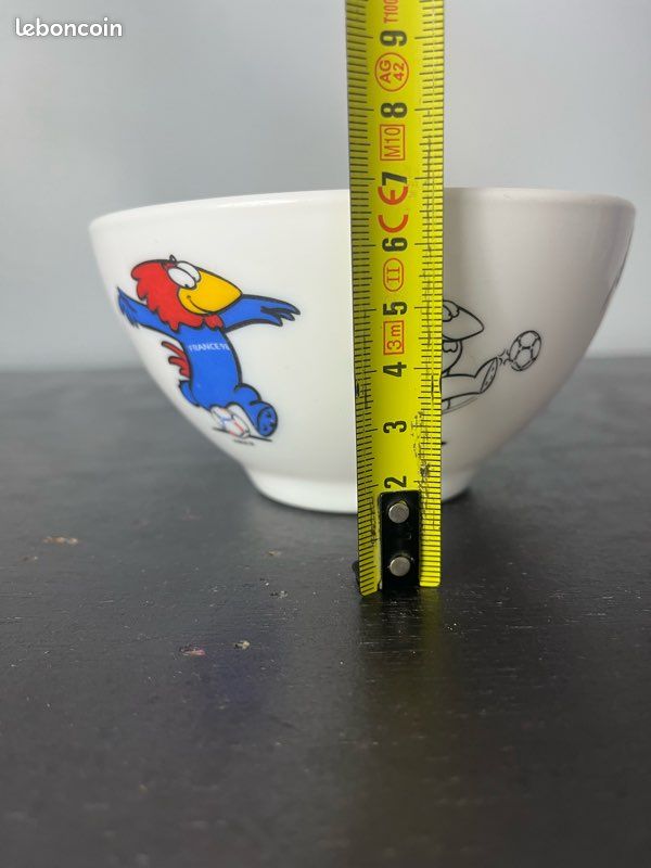 Coupe Du Monde France 98 : BOL/Coupelle Footix en Porcelaine Apilco