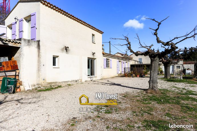 Propriété 6 pièces 214 m²