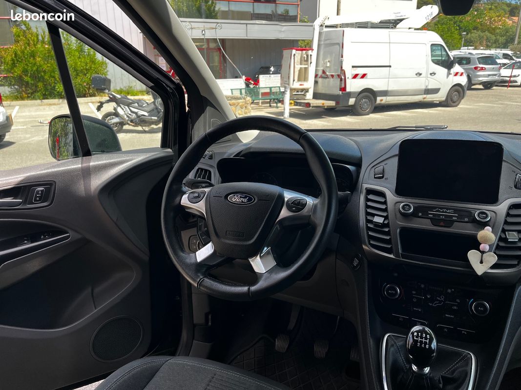 FORD TRANSIT CONNECT KOMBI VAN E85 L1 1.0 E100 Active - Carplay - Caméra de recul (image 17)