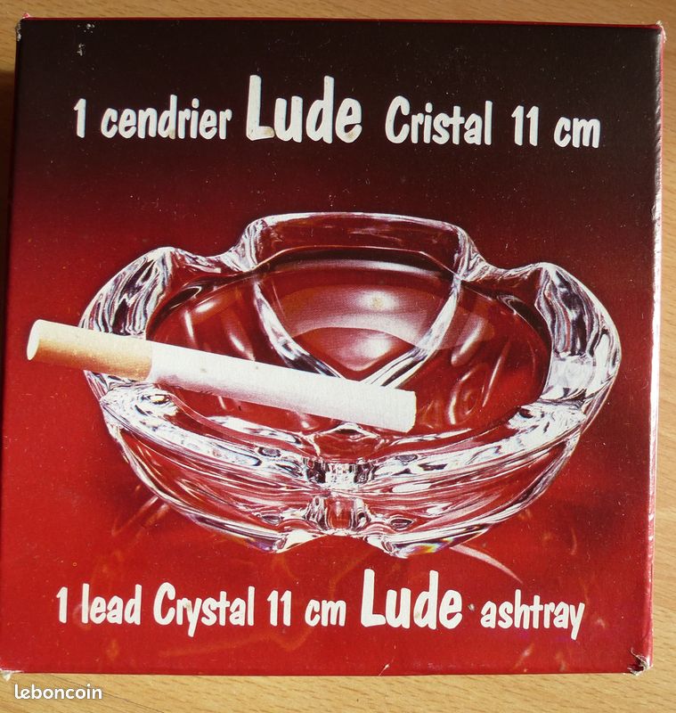 Cendrier neuf en cristal d'Arques dans boite d'origine (image 1)