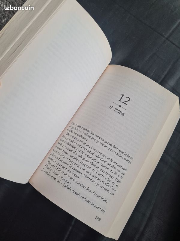 Livre Twilight Tentation Tome 2 de Stephenie Meyer (image 5)