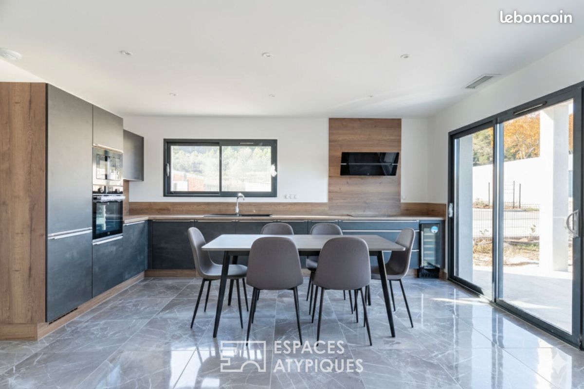 Maison 5 pièces 100 m² · à Thézan-des-Corbières · 100 m² · 260 000 €