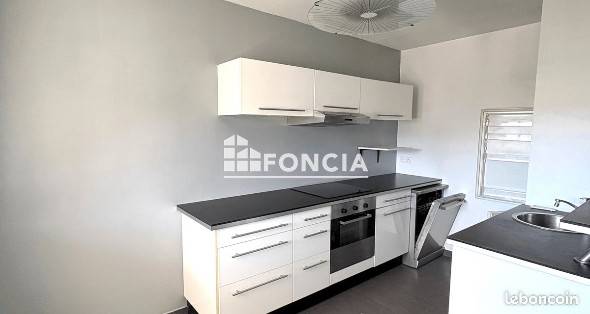 Apartment (image 6)