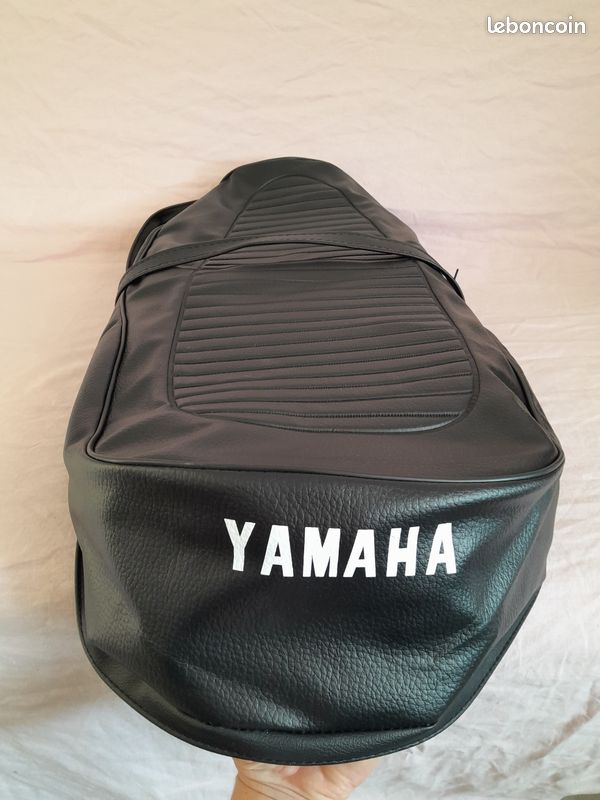 Housse de selle neuve Yamaha RD 250 et RD 350 A B 1973 1974 1975 (image 3)