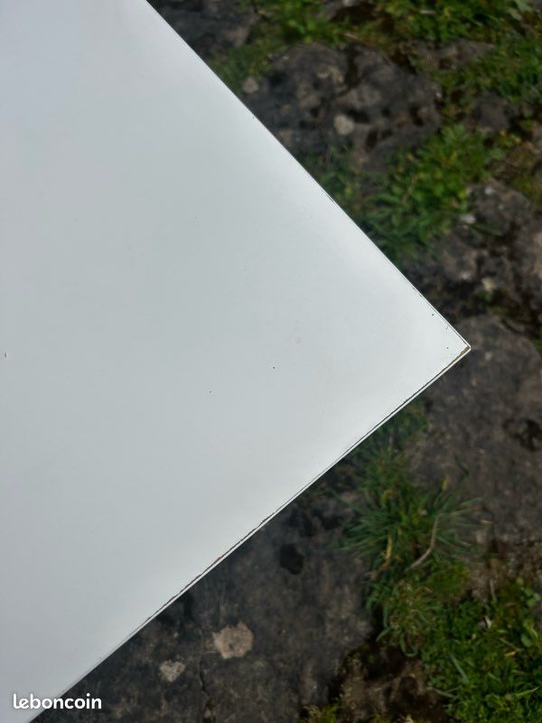 Table basse blanche (image 5)