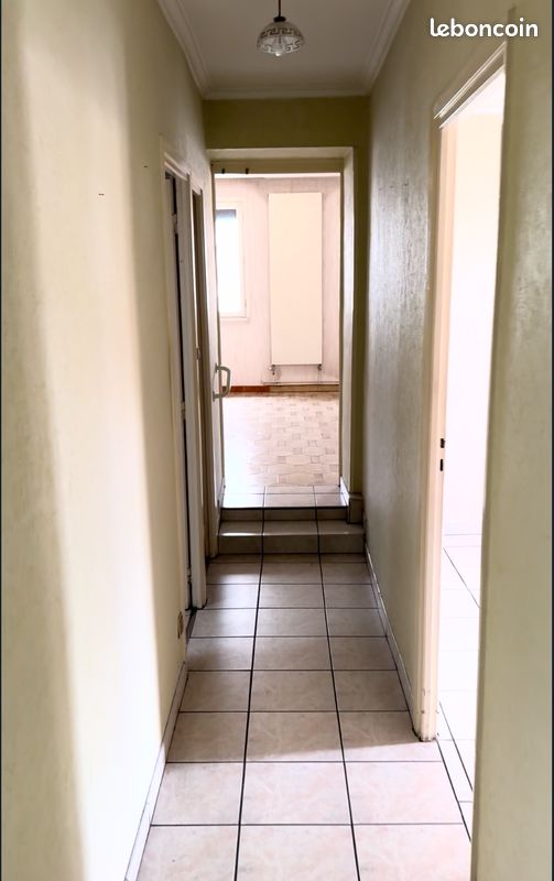 Appartement 3 pièces 94 m² · à Bron · 94 m² · 249 000 €