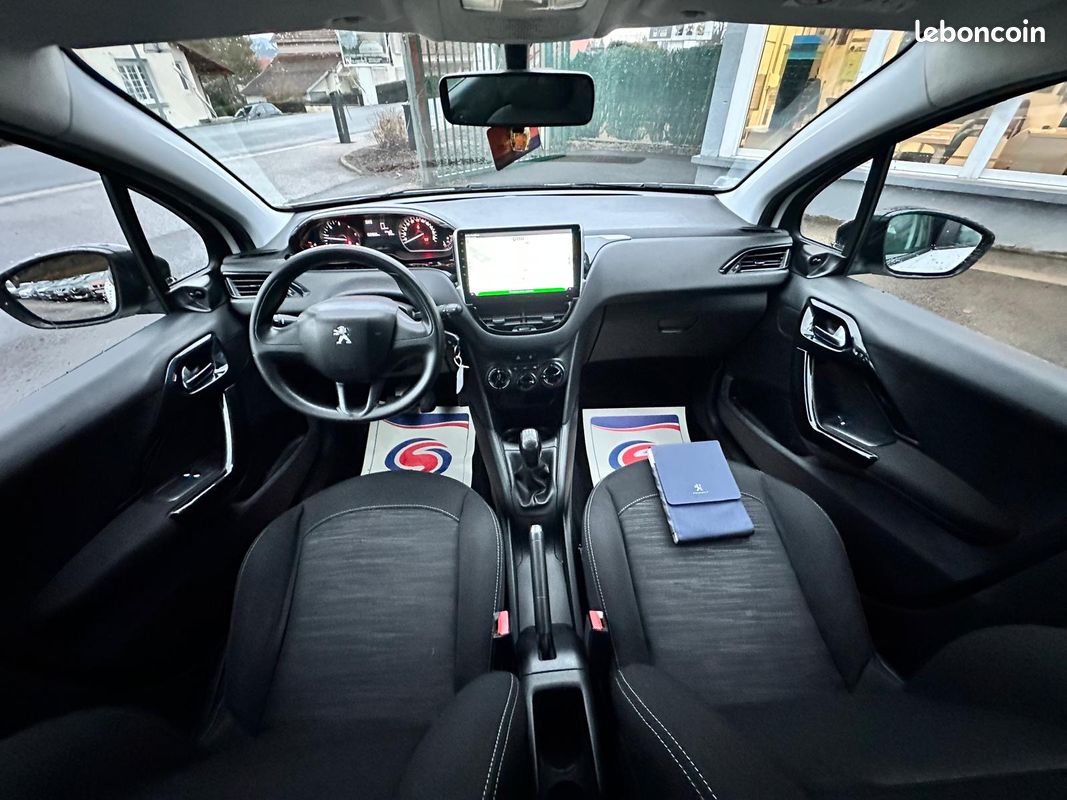 PEUGEOT 208 ll 1,6 BLUEHDI 75 CV BUSINESS R (image 4)