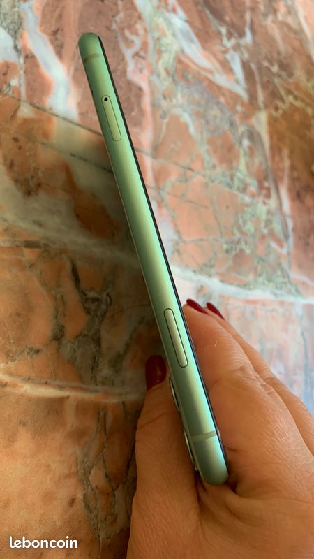IPhone 11 vert (image 6)