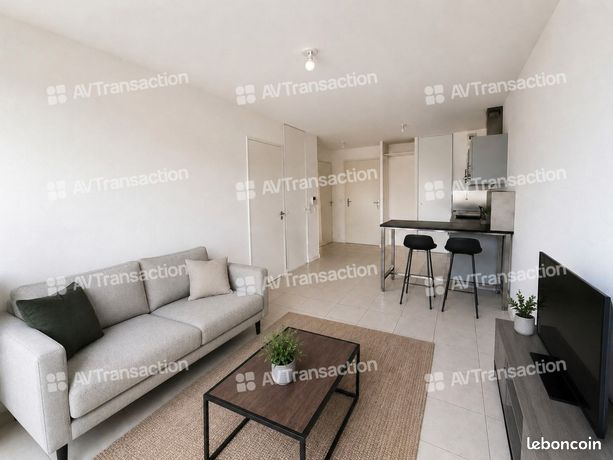 T2 -43 m²DE 2017 –Balcon- GARAGE - METRO REPUBLIQUE/GRATTE CIEL — 1