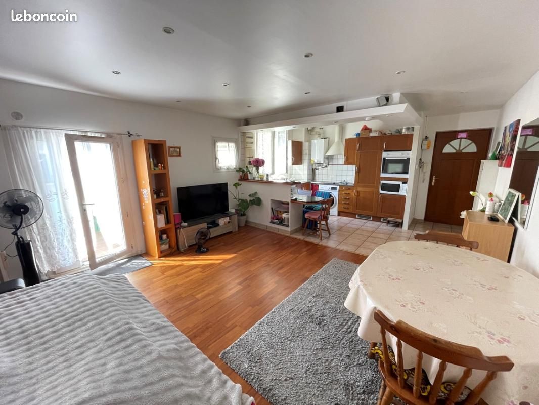 Appartement 2 pièces 52 m² · à Livry-Gargan · 52 m² · 149 000 €