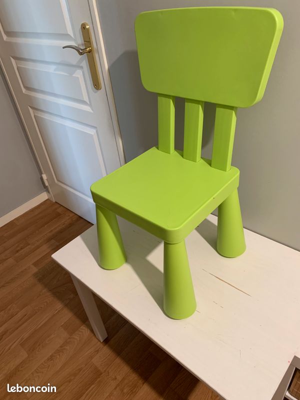 A vendre petite table et chaise (image 3)