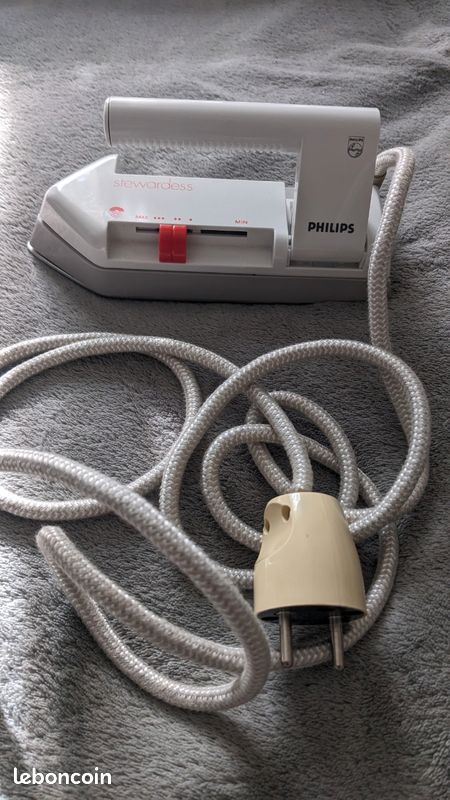 PHILIPS STEWARDESS REISEBÜGELEISEN Type HD 1165/A Mit einklappbaren