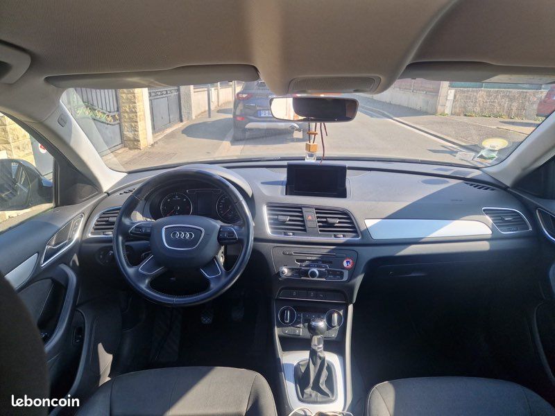 Audi Q3 2.0L TDI 150CV (image 5)