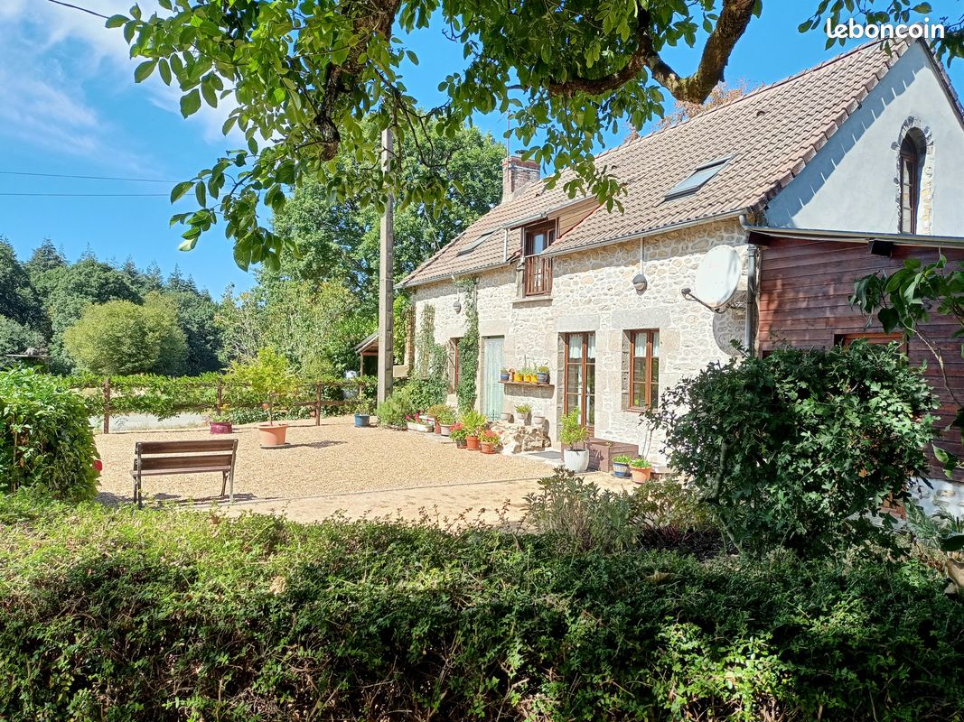 Maison 6 pièces 110 m² · à Gesvres · 110 m² · 155 000 €