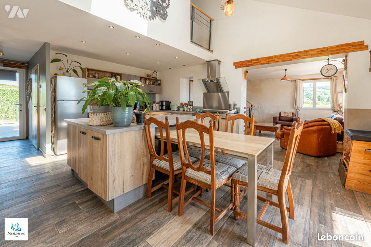 Appartement 5 pièces 138 m² · à Groisy · 138 m² · 530 000 €