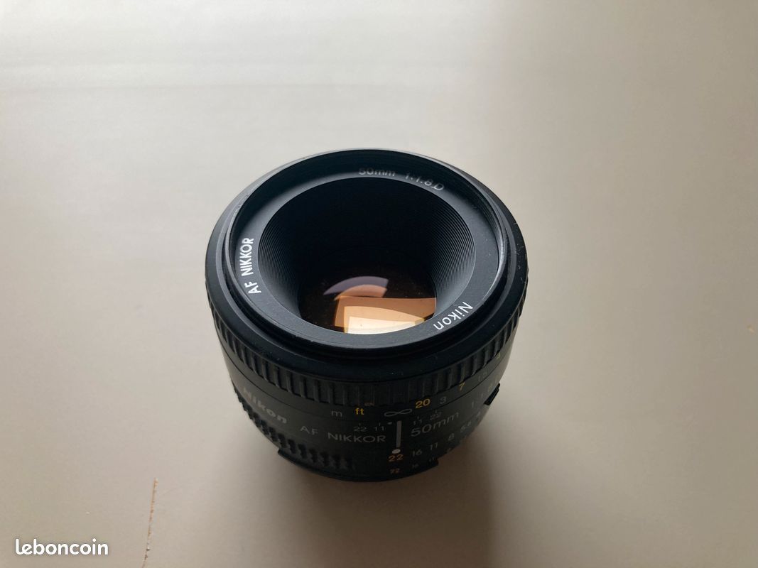 Objectif Nikon AF NIKKOR 50mm f/1.8D - Monture F - Diamètre 52mm (image 1)
