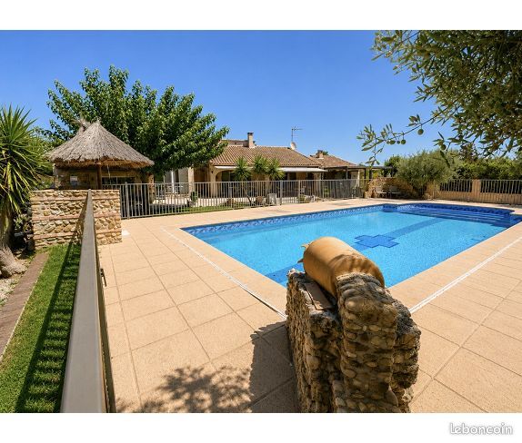 Maison 5 pièces 132 m² · à Saintes-Maries-de-la-Mer · 132 m² · 449 000 €