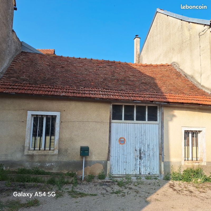 Maison 6 pièces 160 m² · à Vitteaux · 160 m² · 98 000 €