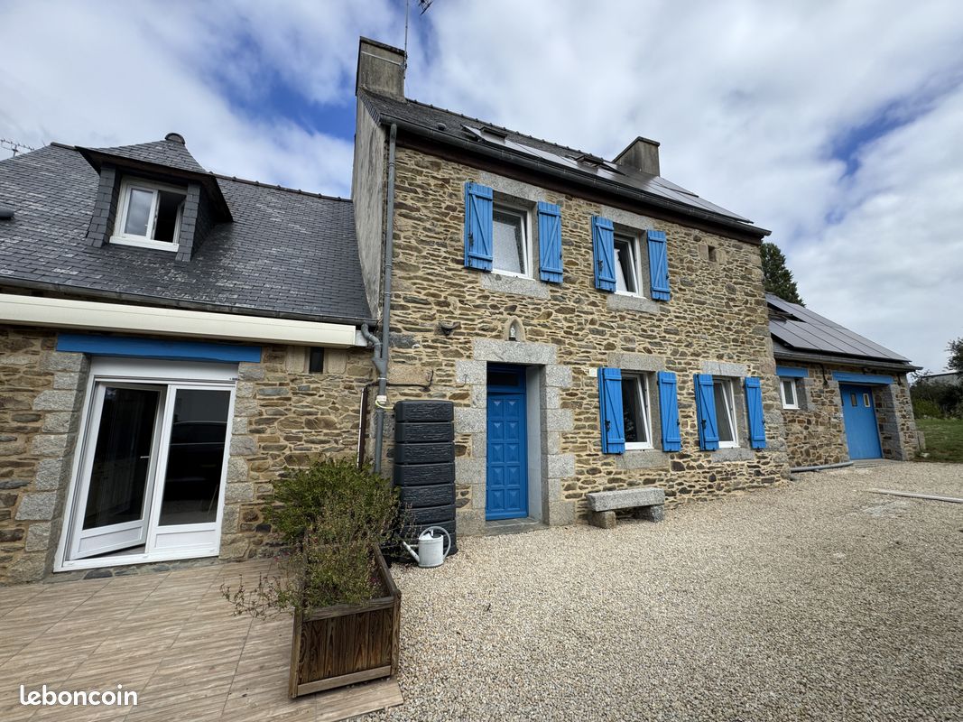 Maison 5 pièces 130 m² · à La Roche-Jaudy · 130 m² · 271 700 €