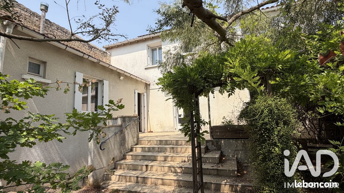 Maison 7 pièces 164 m² · à Niort · 164 m² · 299 000 €