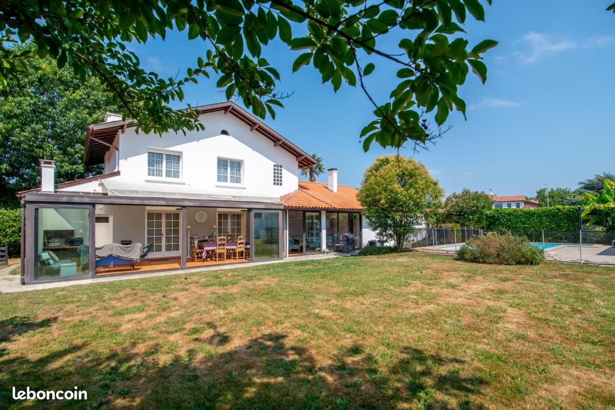 Maison 5 pièces 180 m² · à Tarnos · 180 m² · 690 000 €