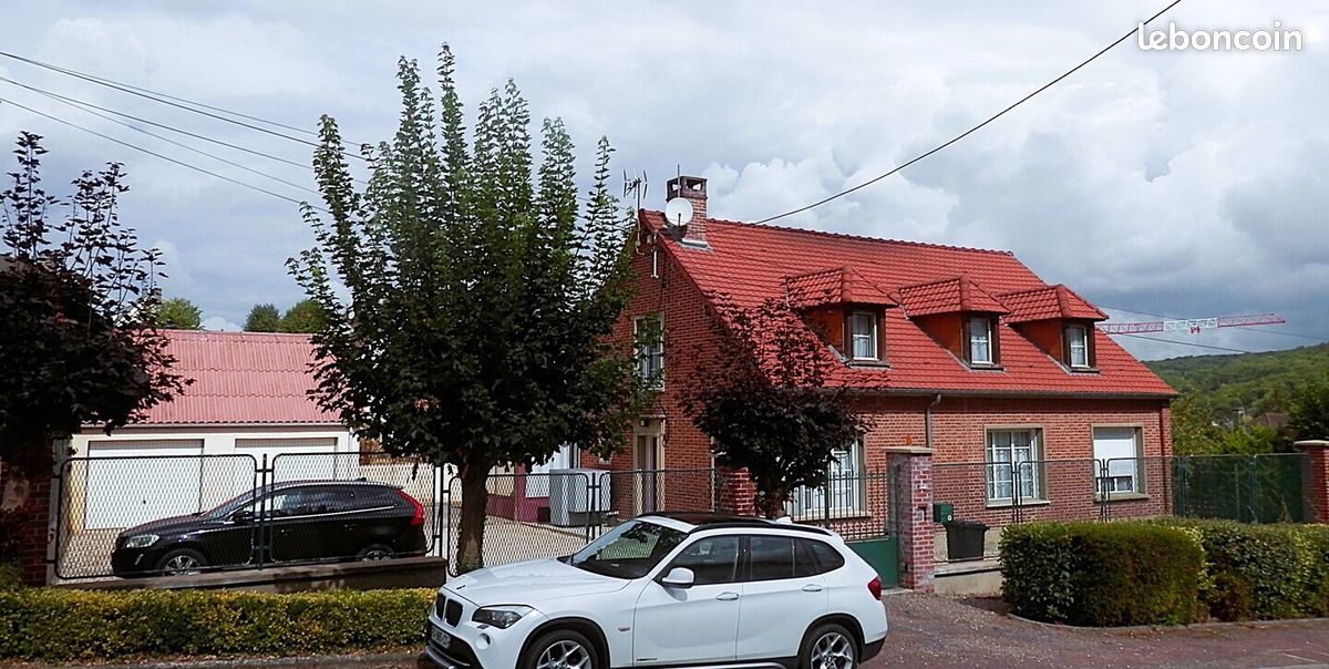 Maison 8 pièces 192 m² · à Poix-de-Picardie · 192 m² · 370 000 €
