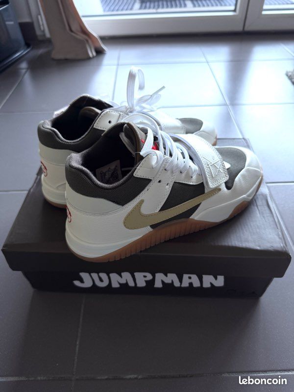 Nike x Travis Scott Jumpman (image 2)