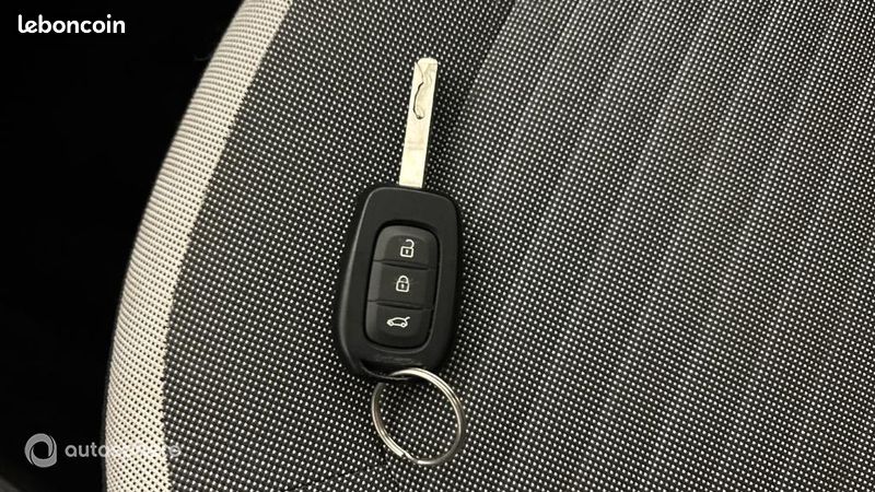 Renault Twingo 1.0 SCe 65ch Equilibre (image 16)