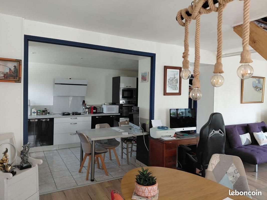 Maison 3 pièces 86 m² · à Saint-Gilles-Vieux-Marché · 86 m² · 700 €/mois